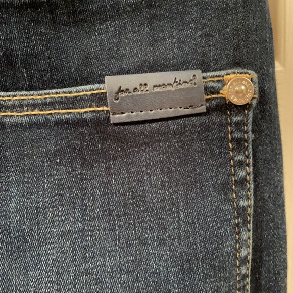 7 for all Mankind Ultra High Rise Tailorless Bootcut Jeans - Picture 9 of 16